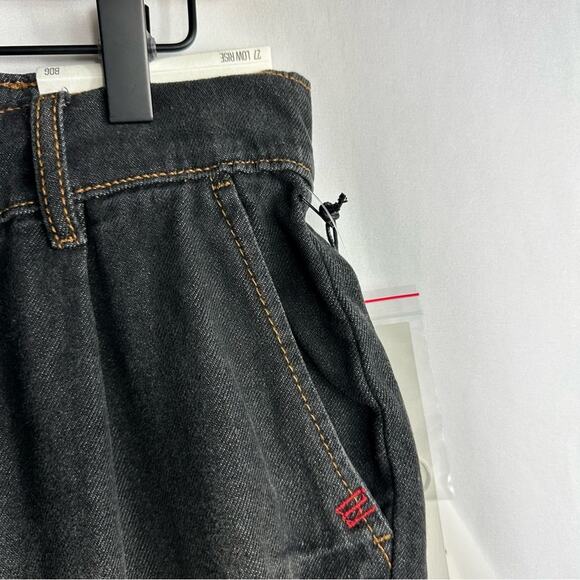 UO BDG Low-Rise Trouser Jeans Washed Black Denim NWT in Size 27 - Picture 8 of 8